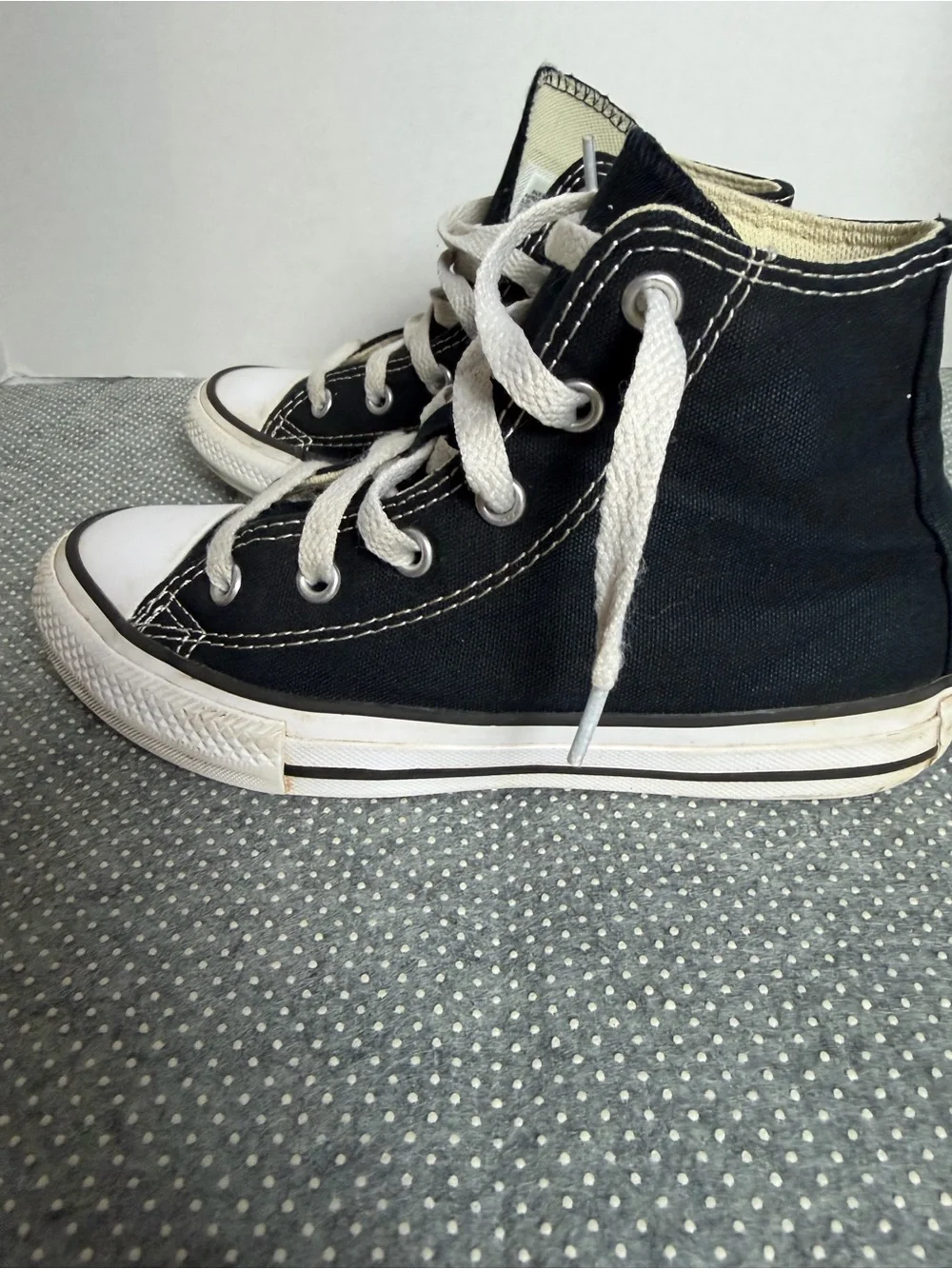 Converse Black and White High-Top Sneakers Kids size 13